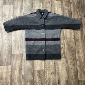 W By Worth Wool blend Coat Women’s Size P Grey 3/4 sleeves